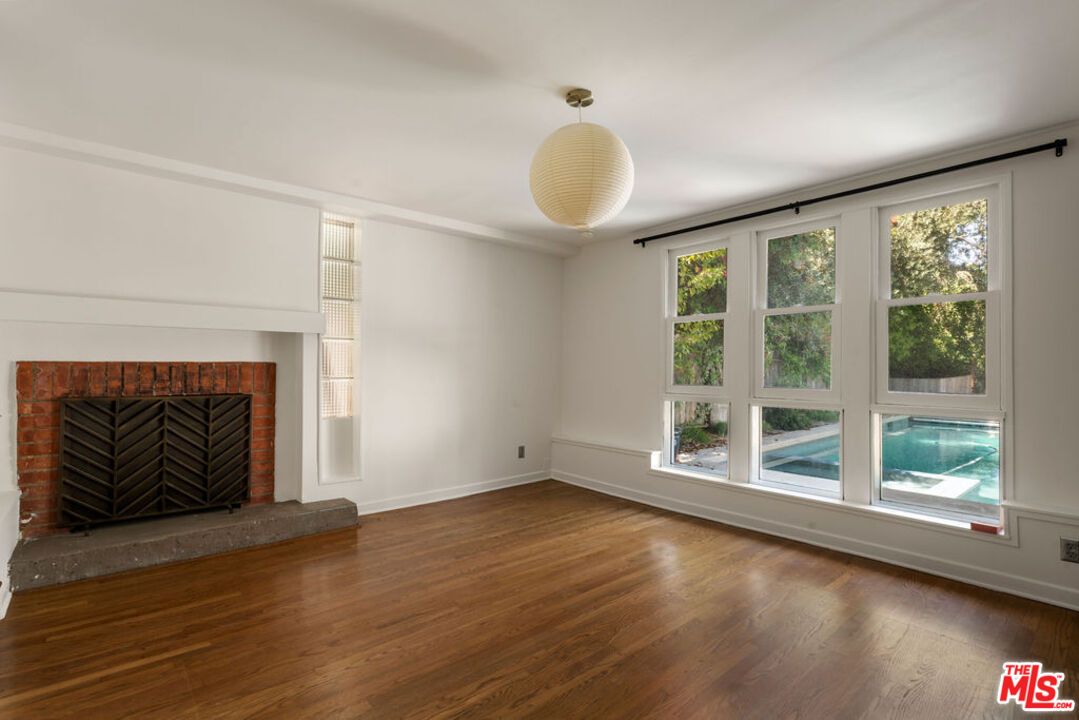 Empty room, Fireplace, Interior, Wood Texture Flooring