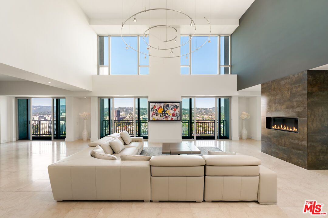 Fireplace, Interior, Living room