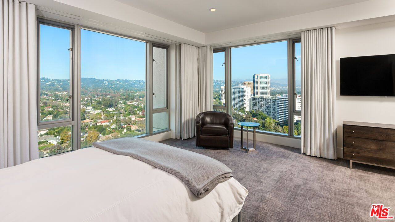 Bedroom, Interior, Recessed Lighting, Water