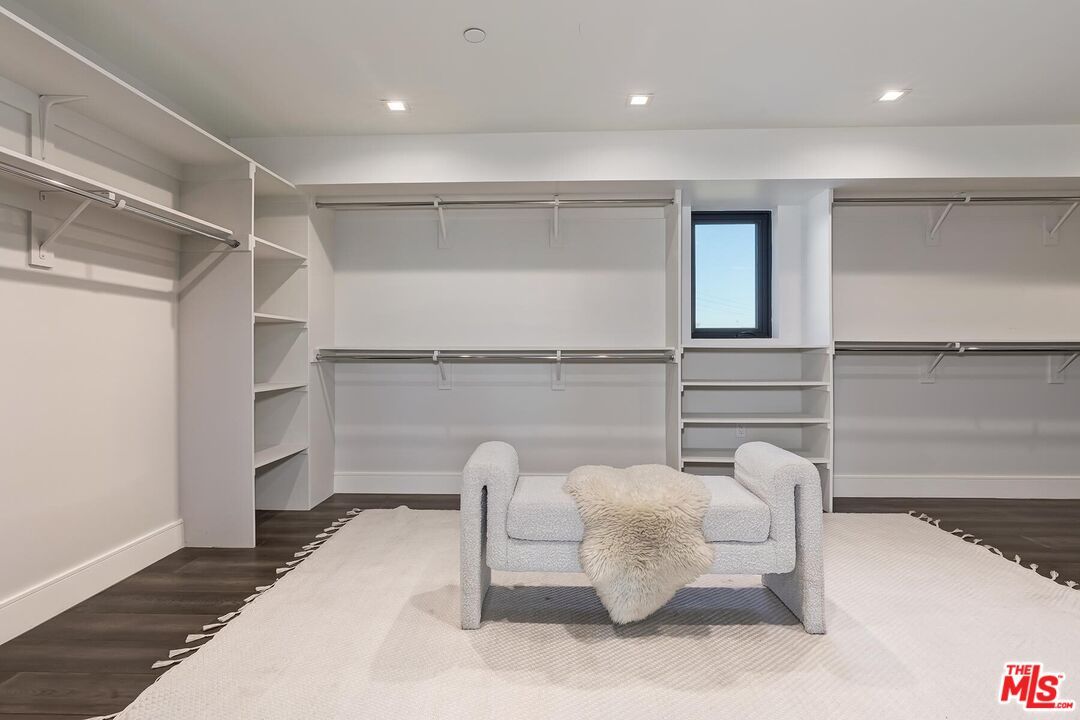 Interior, Recessed Lighting, Walk-in Closets, Wood Texture Flooring