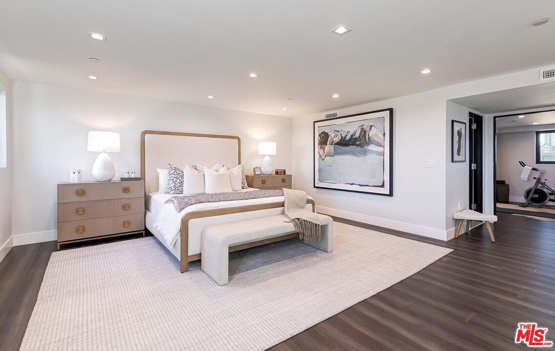 Bedroom, Fitness Equipment, Interior, Recessed Lighting, Wood Texture Flooring