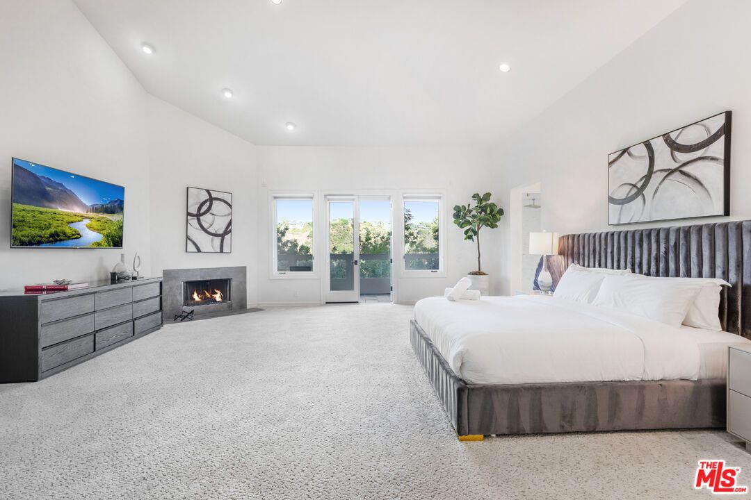 Bedroom, Fireplace, Interior, Recessed Lighting