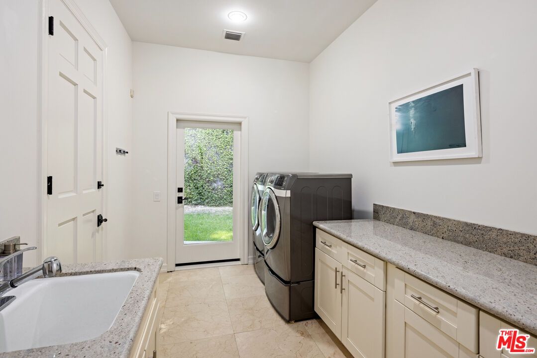 Interior, Recessed Lighting, Washer