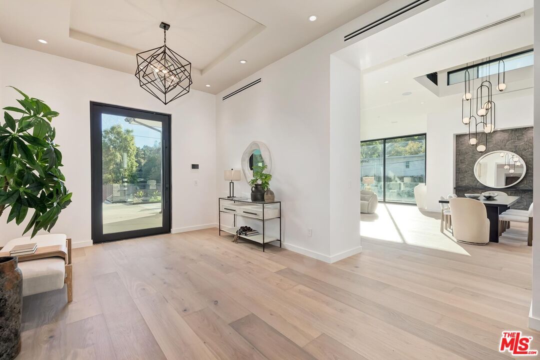 Dining room, Interior, Pendant Lights, Recessed Lighting, Wood Texture Flooring