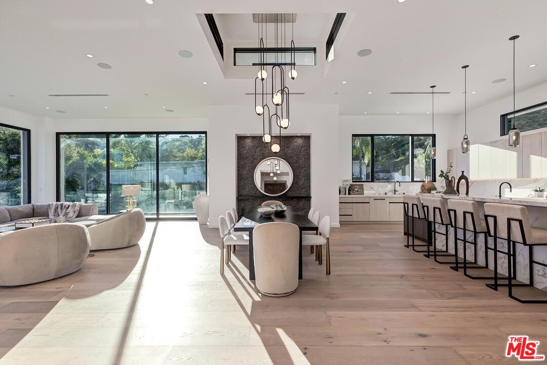 Dining room, Interior, Kitchen, Living room, Pendant Lights, Recessed Lighting, Wood Texture Flooring