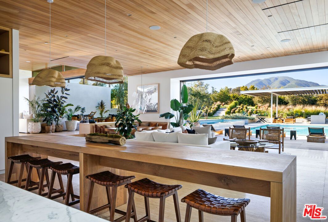 Interior, Living room, Pendant Lights, Pool, Recessed Lighting, Wooden Ceilings