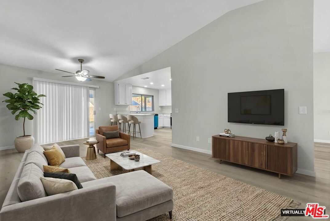 Interior, Kitchen, Living room, Recessed Lighting, Wood Texture Flooring