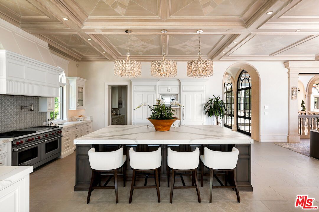 Chandelier, Interior, Kitchen, Recessed Lighting, Stainless Steel Appliances