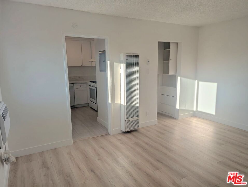 Empty room, Interior, Kitchen, Wood Texture Flooring