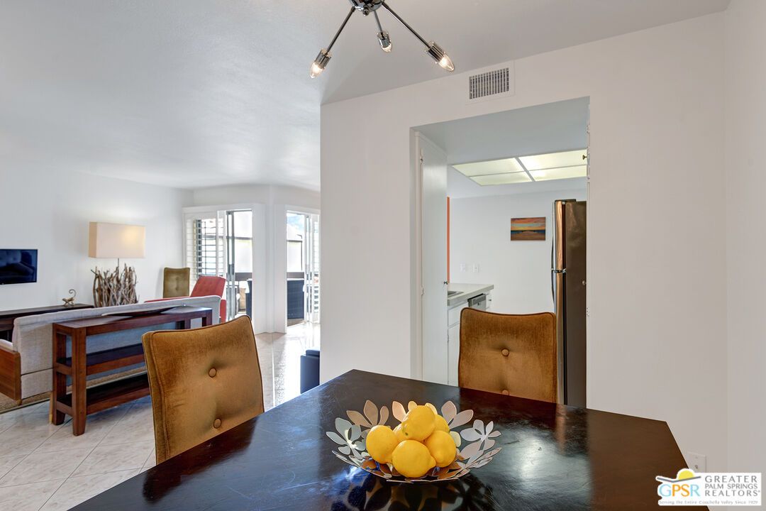 Dining room, Interior