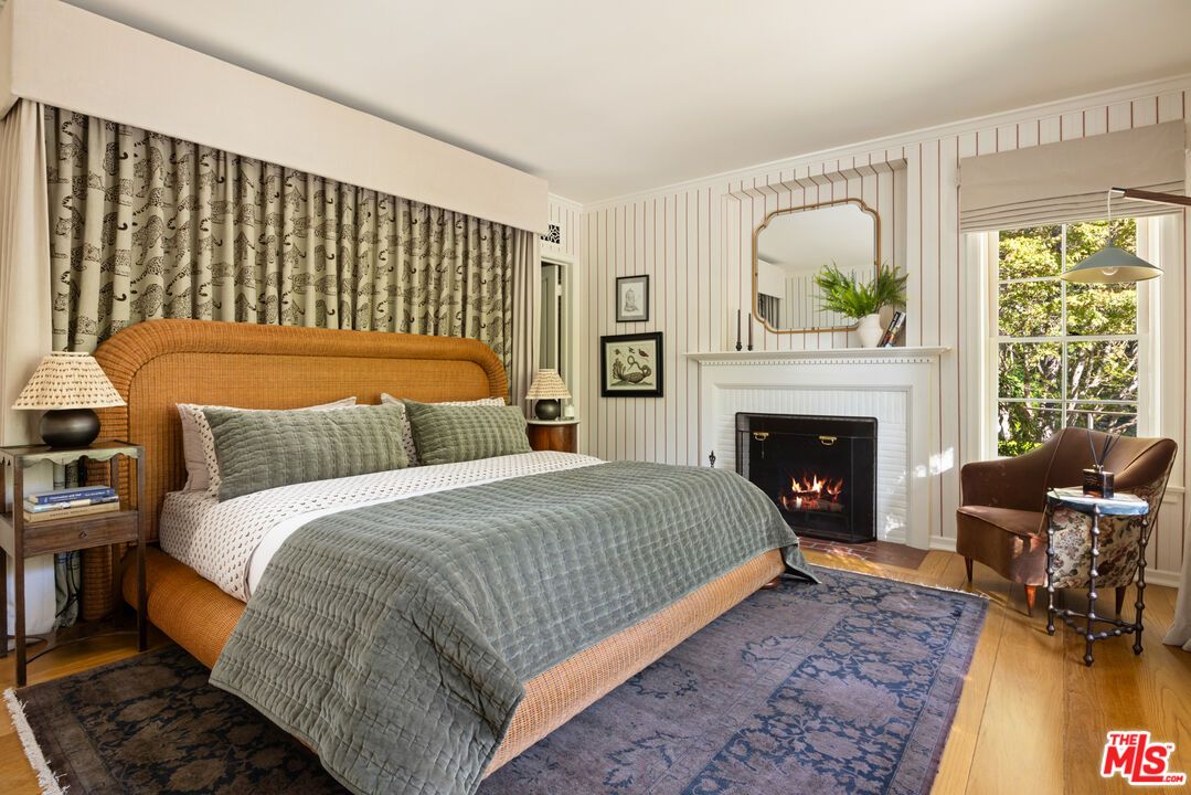 Bedroom, Fireplace, Interior, Wood Texture Flooring