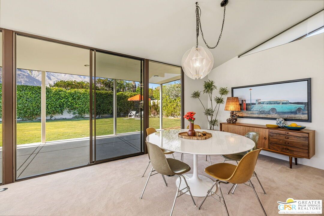 Dining room, Interior, Pendant Lights