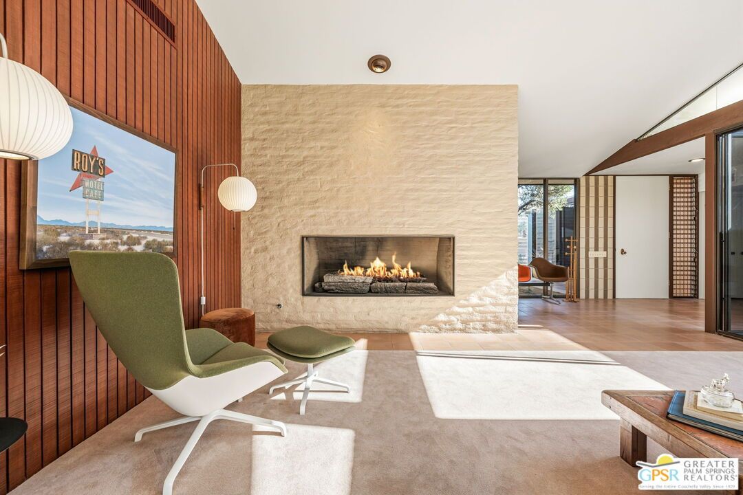 Fireplace, Interior, Living room, Pendant Lights, Recessed Lighting, Wood Texture Flooring