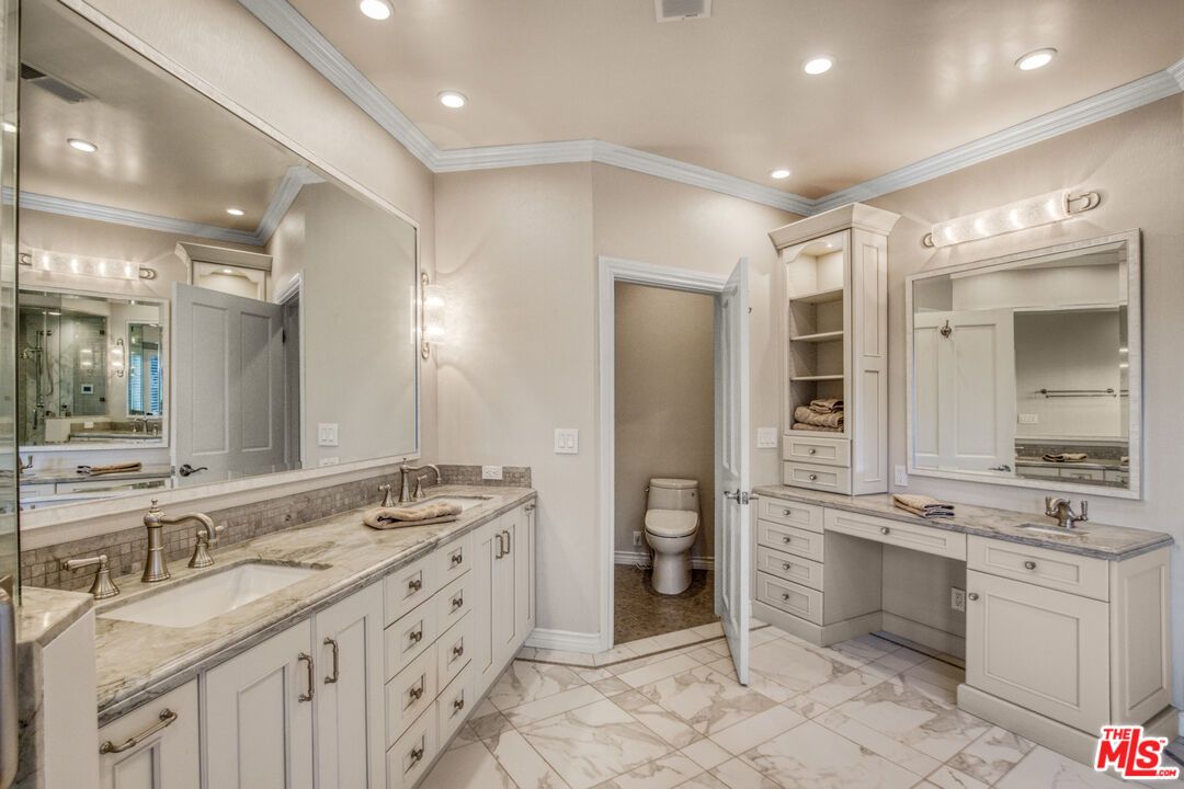 Bathroom, Dual Sink Vanities, Interior, Marble, Recessed Lighting