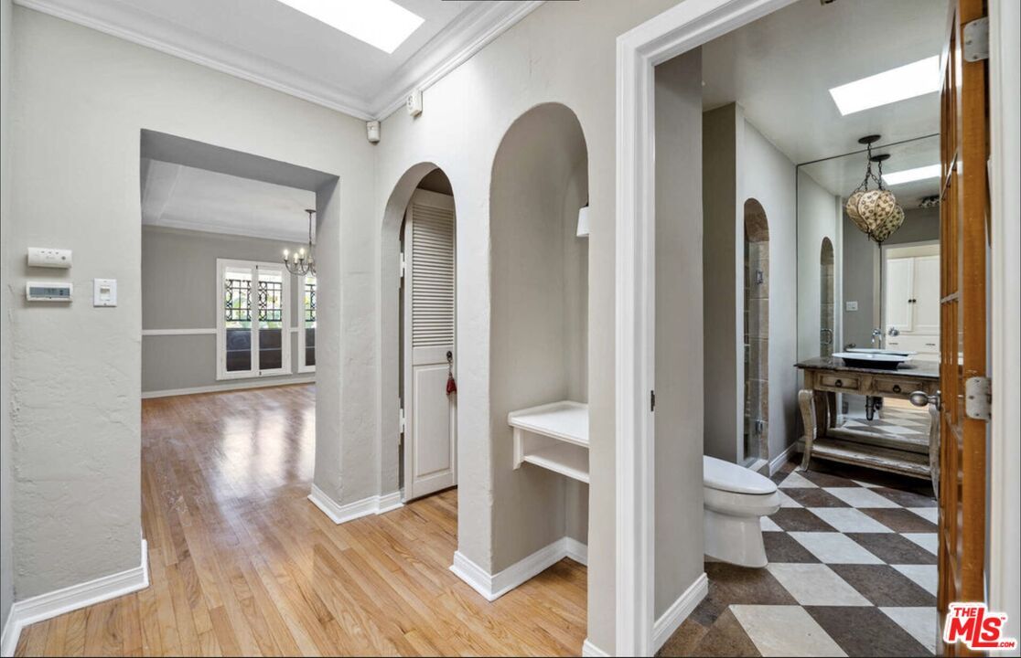 Bathroom, Chandelier, Interior, Pendant Lights, Wood Texture Flooring