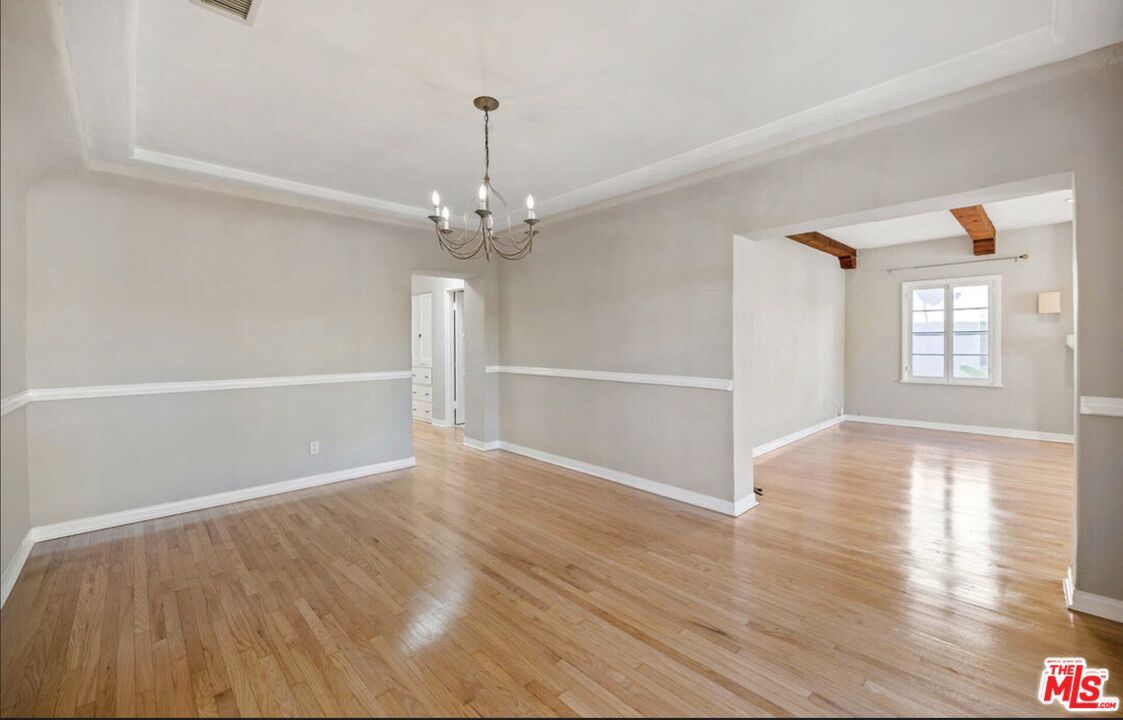 Chandelier, Empty room, Interior, Wooden Beams, Wood Texture Flooring