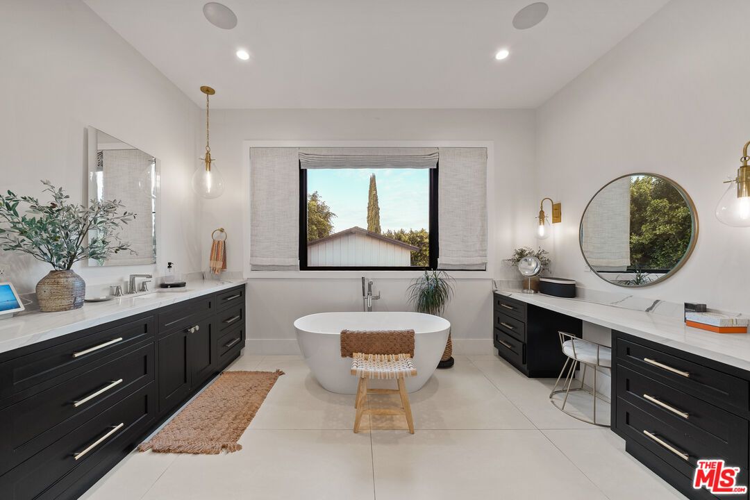 Bathroom, Dual Sink Vanities, Free Standing Baths, Interior, Pendant Lights, Recessed Lighting