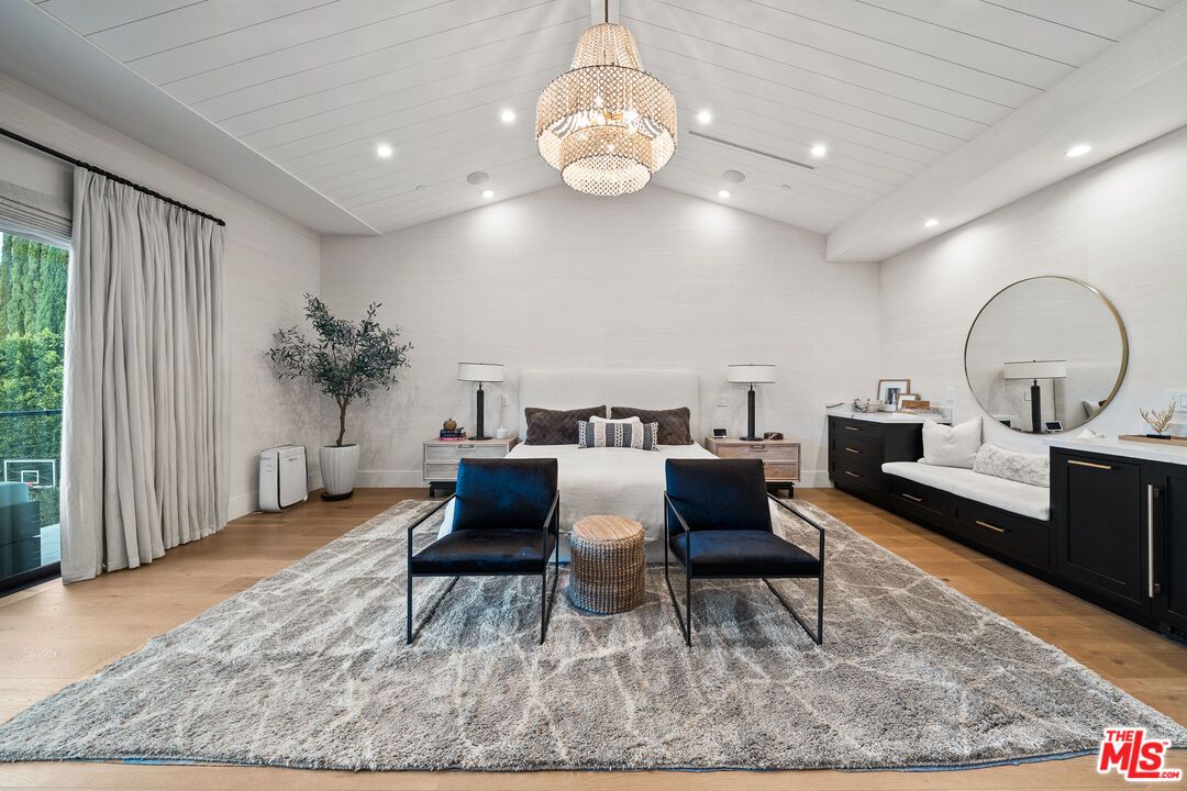 Bedroom, Interior, Pendant Lights, Recessed Lighting, Wood Texture Flooring