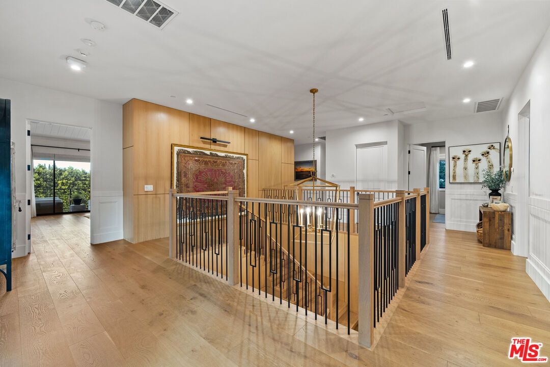 Interior, Pendant Lights, Recessed Lighting, Wood Texture Flooring, Wooden Walls
