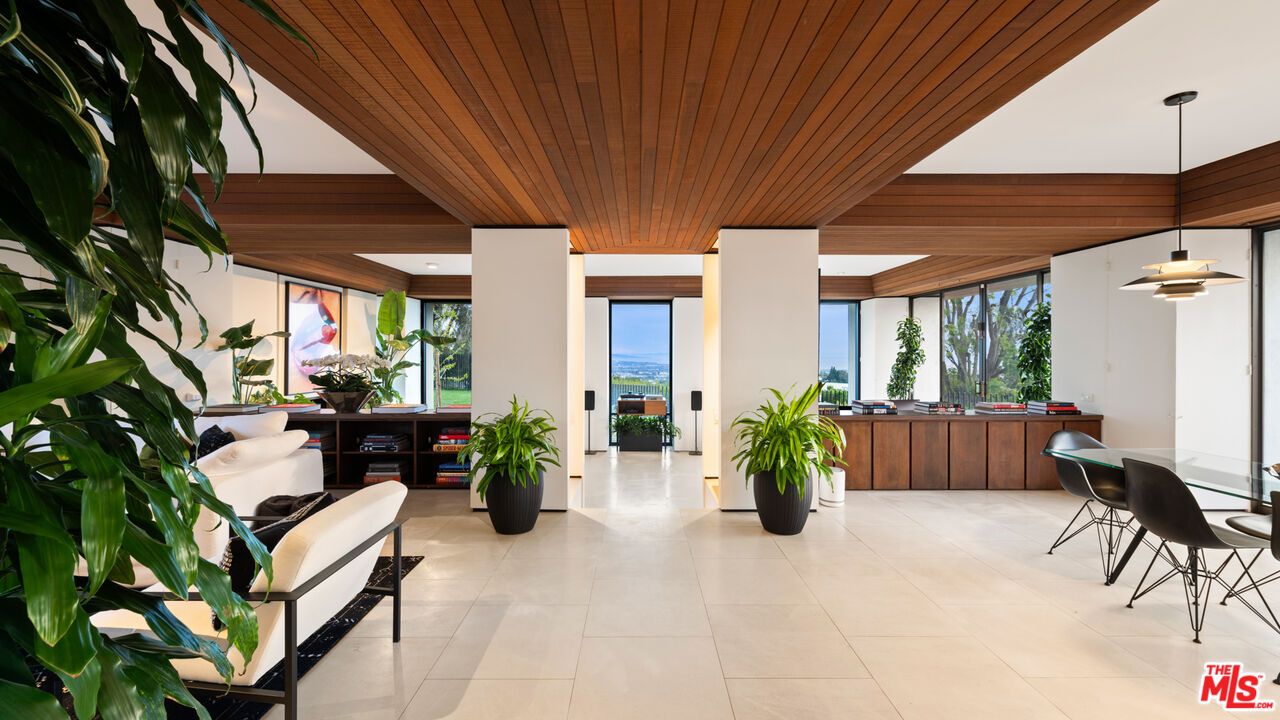 Interior, Pendant Lights, Recessed Lighting, Wooden Ceilings