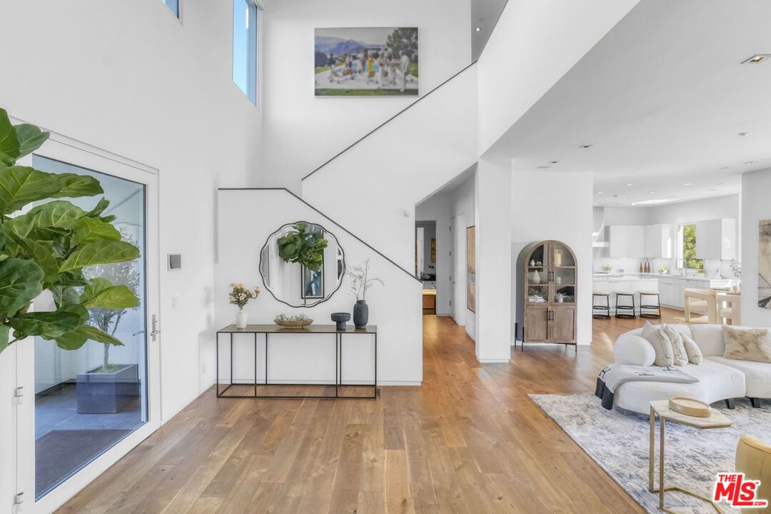 Interior, Kitchen, Living room, Recessed Lighting, Wood Texture Flooring