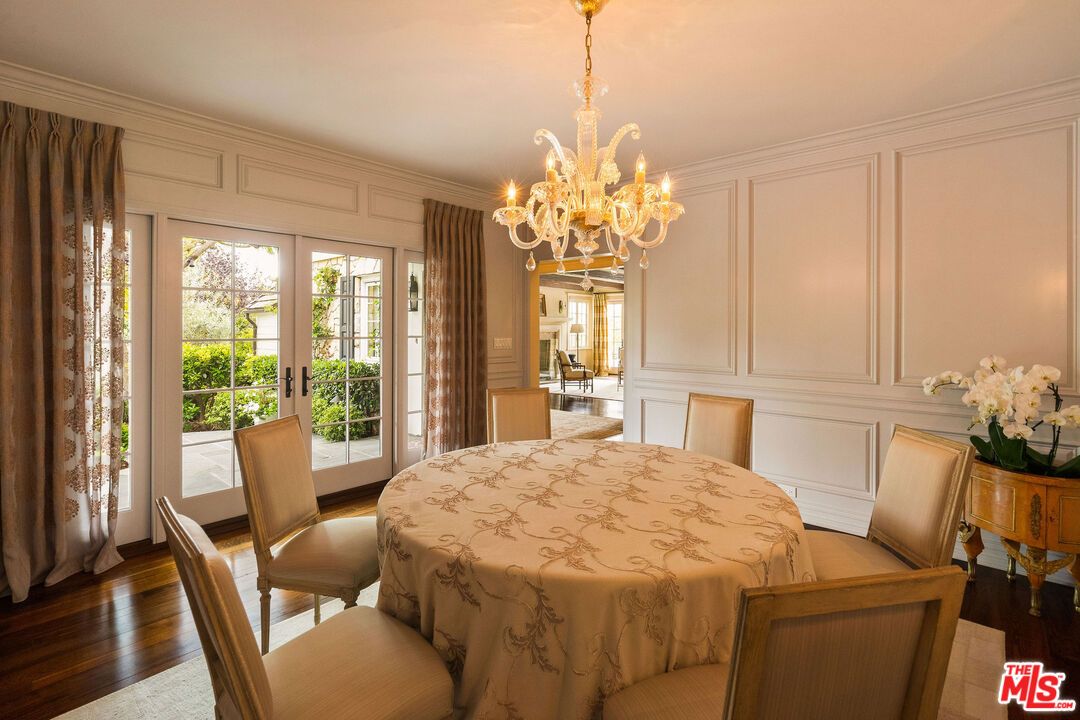 Chandelier, Dining room, Interior, Wood Texture Flooring