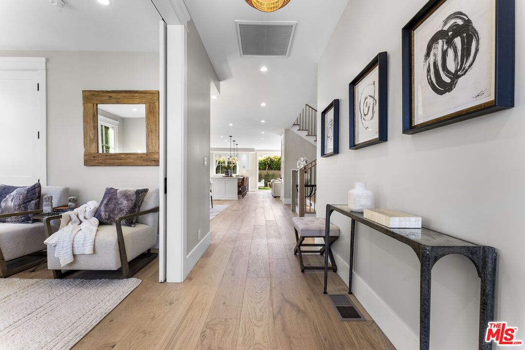 Interior, Pendant Lights, Recessed Lighting, Wood Texture Flooring