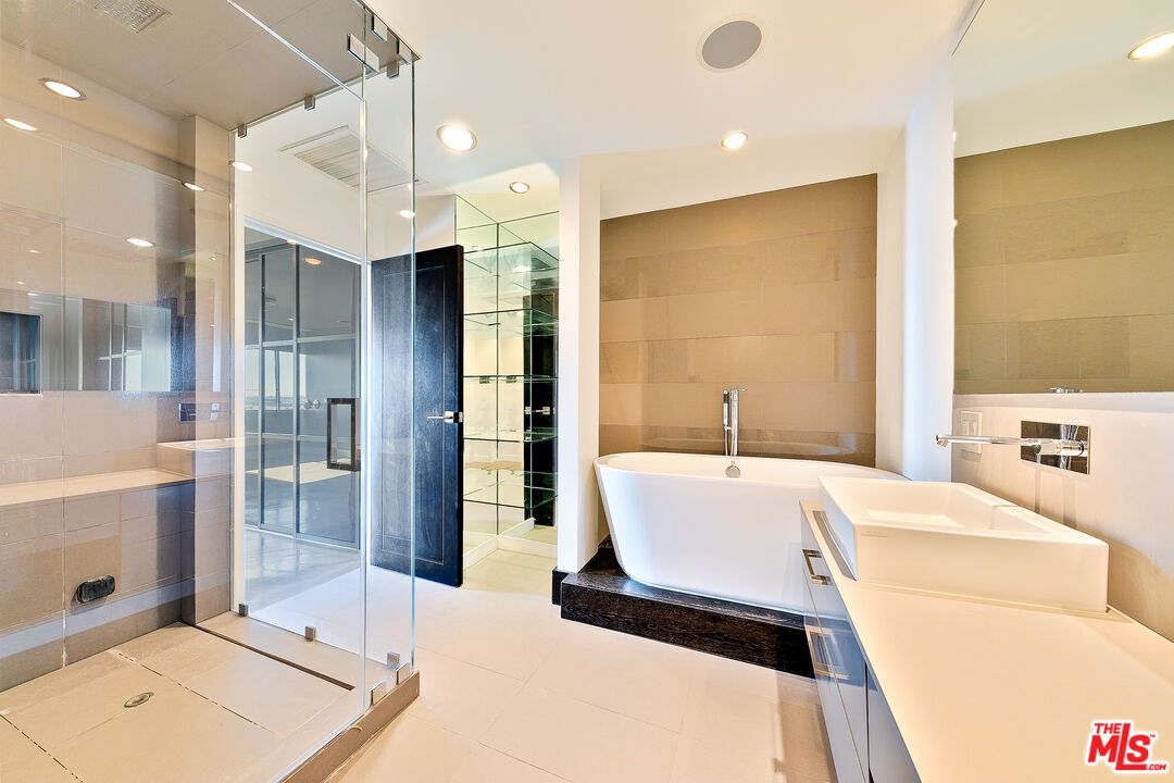 Bathroom, Dual Sink Vanities, Free Standing Baths, Glass Shower, Interior, Recessed Lighting