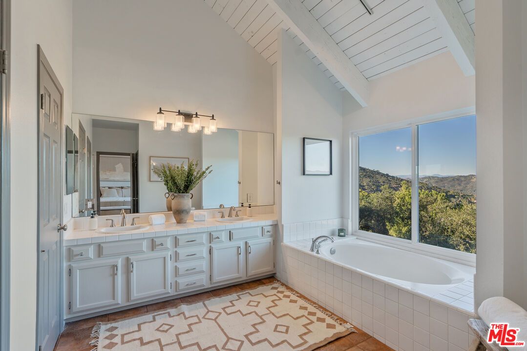Bathroom, Dual Sink Vanities, Interior, Tile Countertops