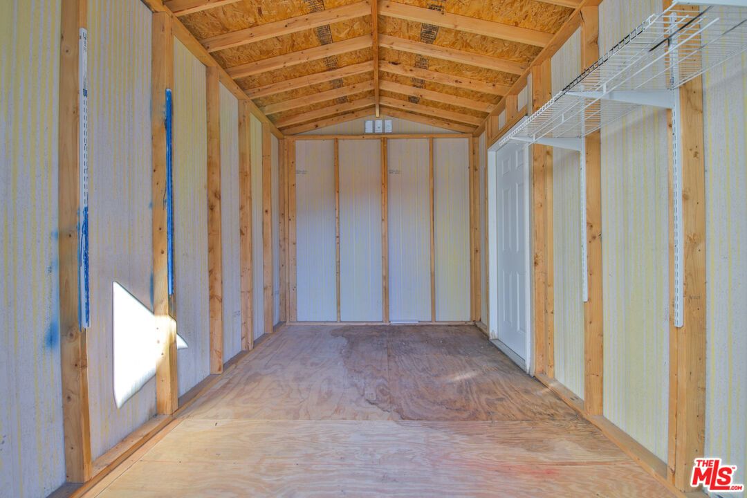 Empty room, Interior, Wooden Beams, Wooden Ceilings, Wooden Walls