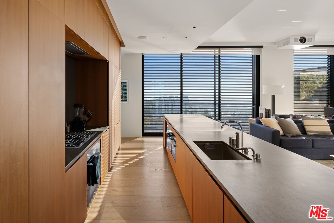 Interior, Kitchen, Living room, Recessed Lighting, Wood Texture Flooring