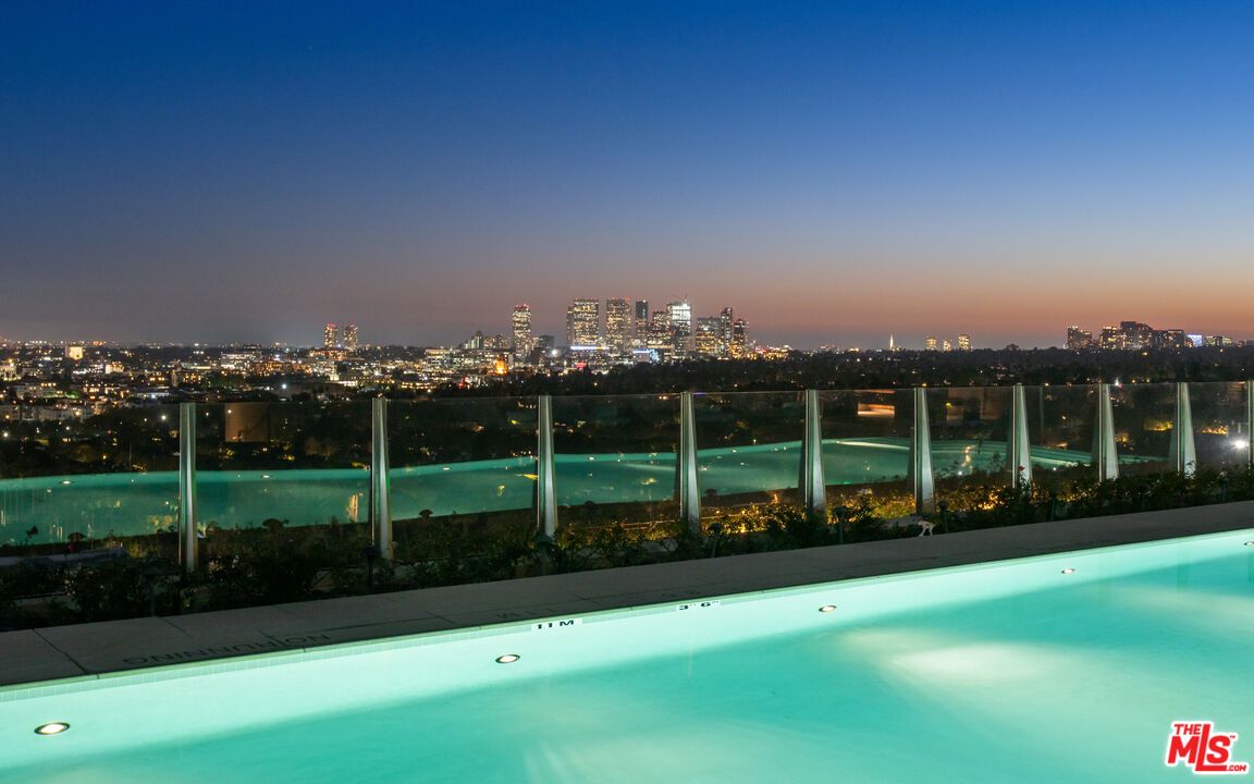 Exterior, Pool, Other