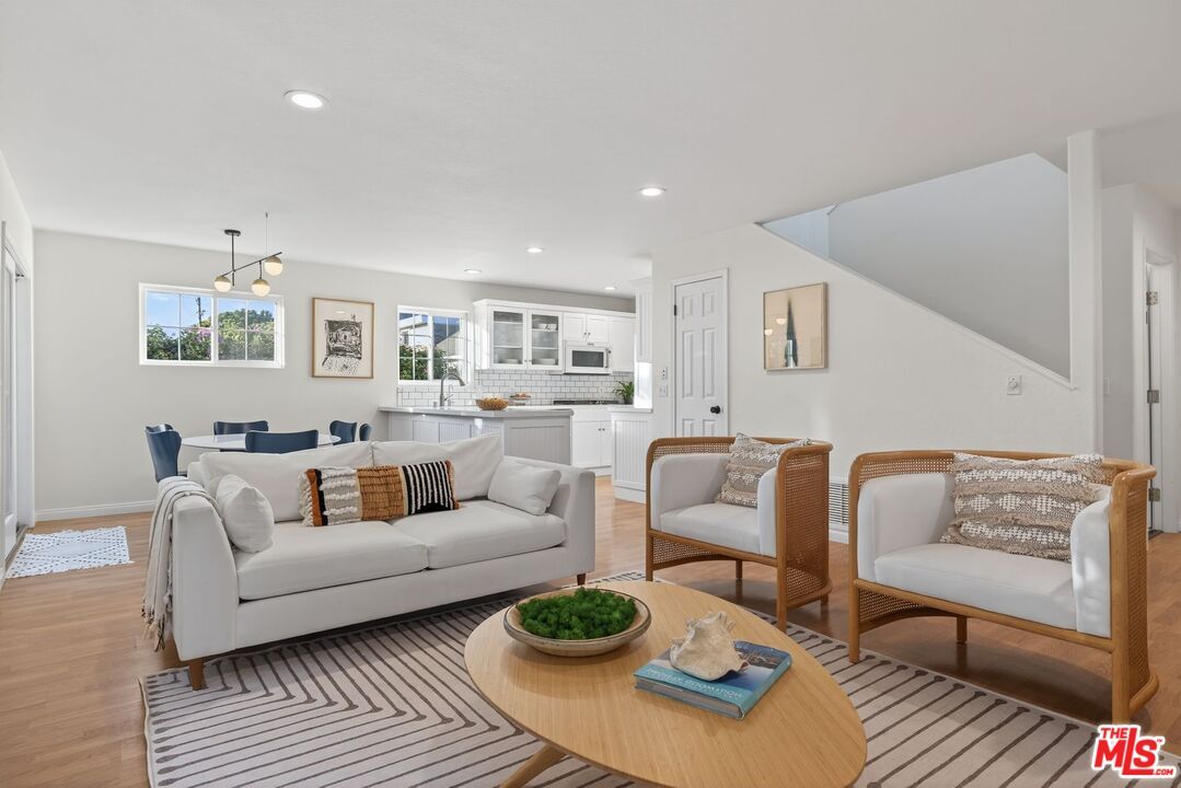 Dining room, Interior, Kitchen, Living room, Pendant Lights, Recessed Lighting, Wood Texture Flooring