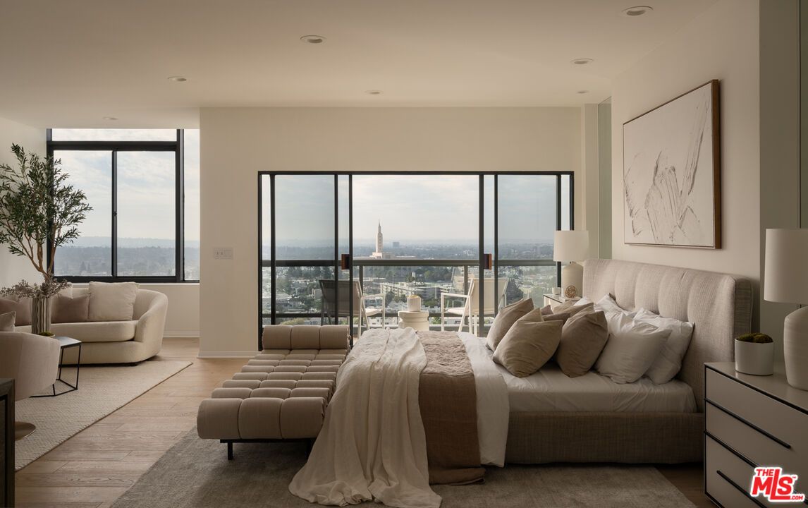 Bedroom, Interior, Recessed Lighting, Water, Wood Texture Flooring