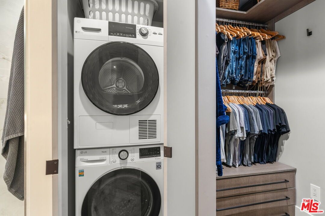 Interior, Utility Closets, Washer