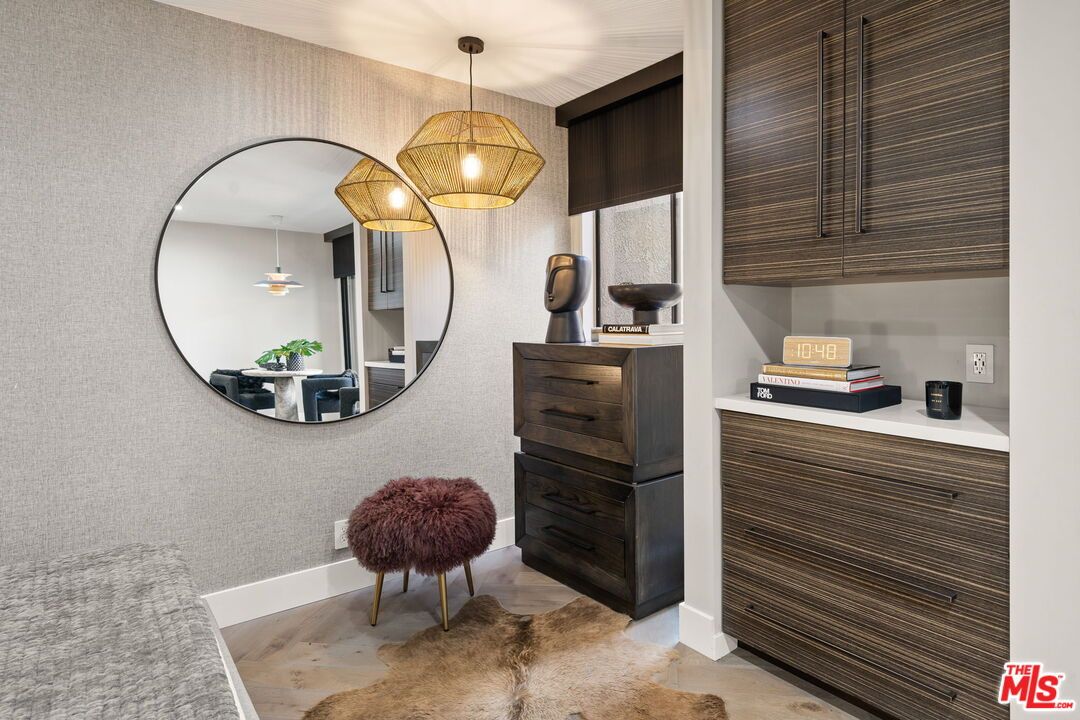 Interior, Pendant Lights, Wood Texture Flooring