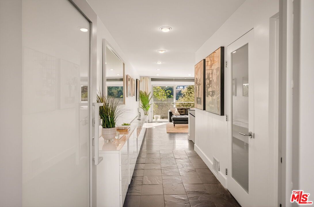 Interior, Marble, Recessed Lighting