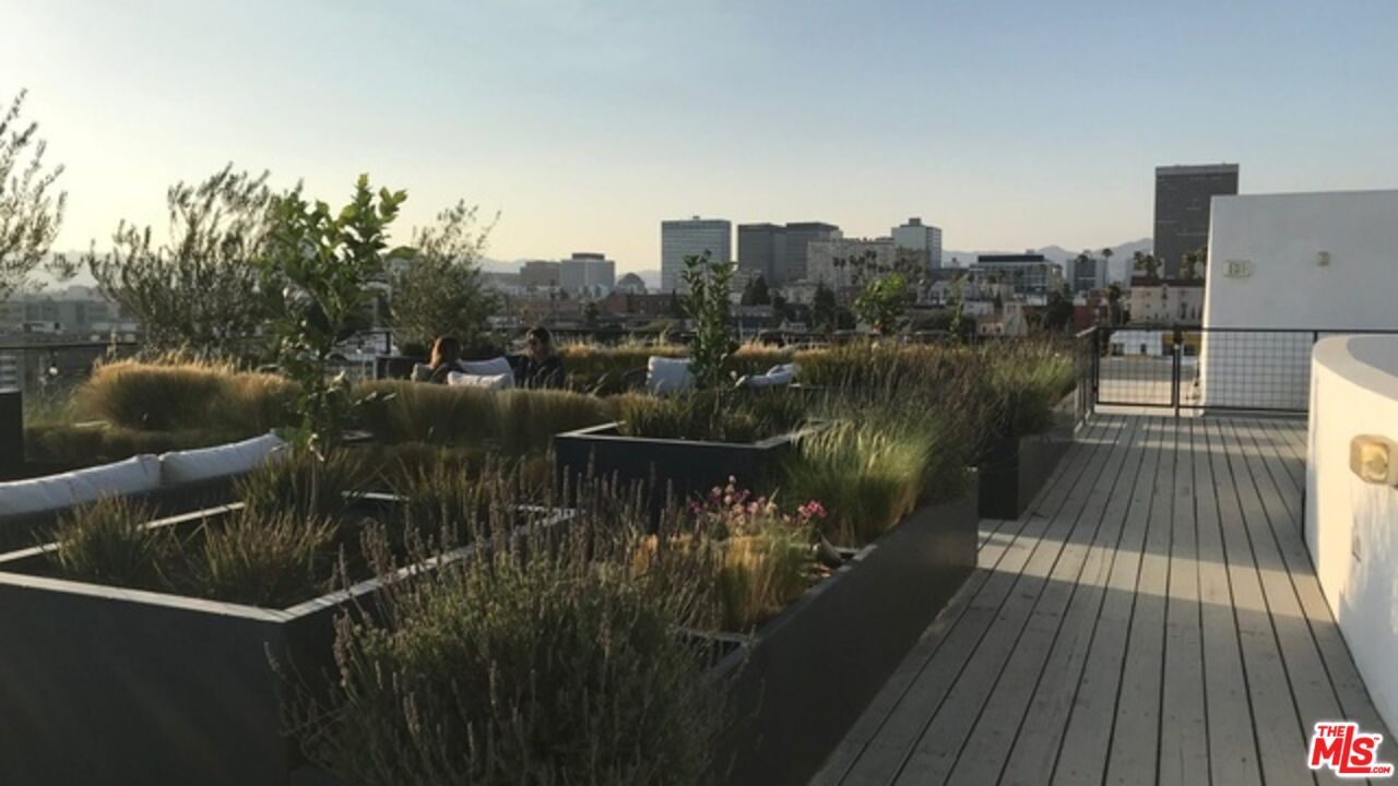 Exterior, Other, Skyline