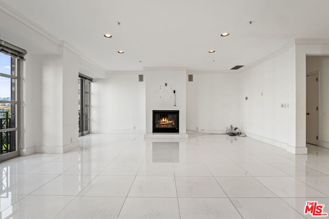 Empty room, Fireplace, Interior, Recessed Lighting