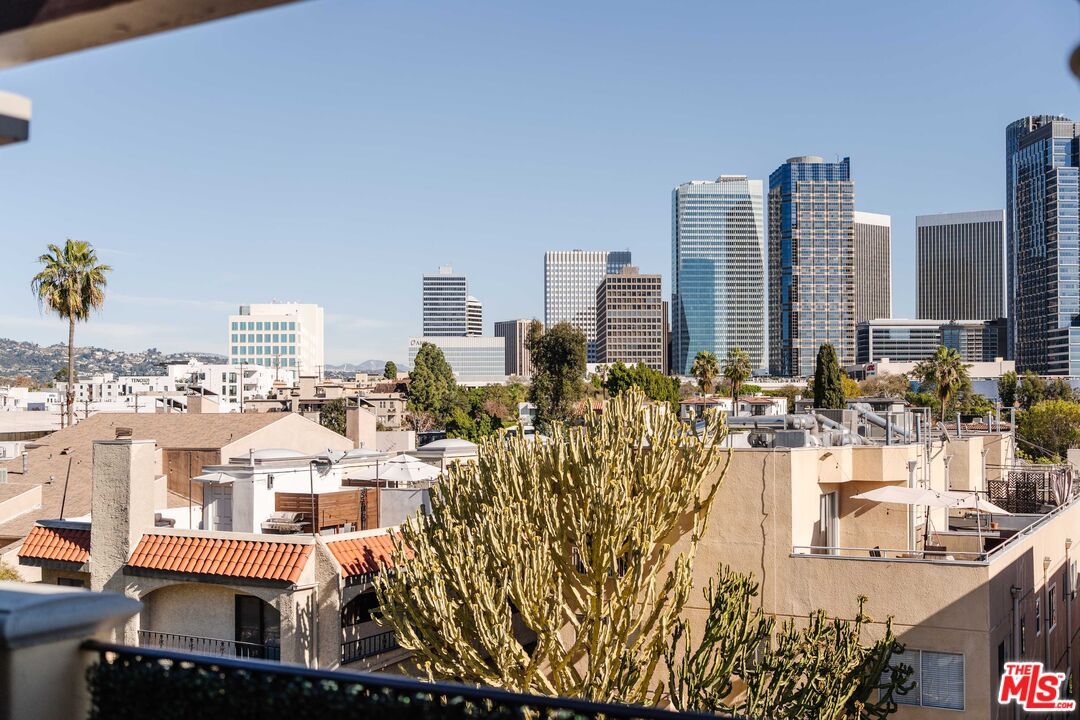 Exterior, Other, Skyline