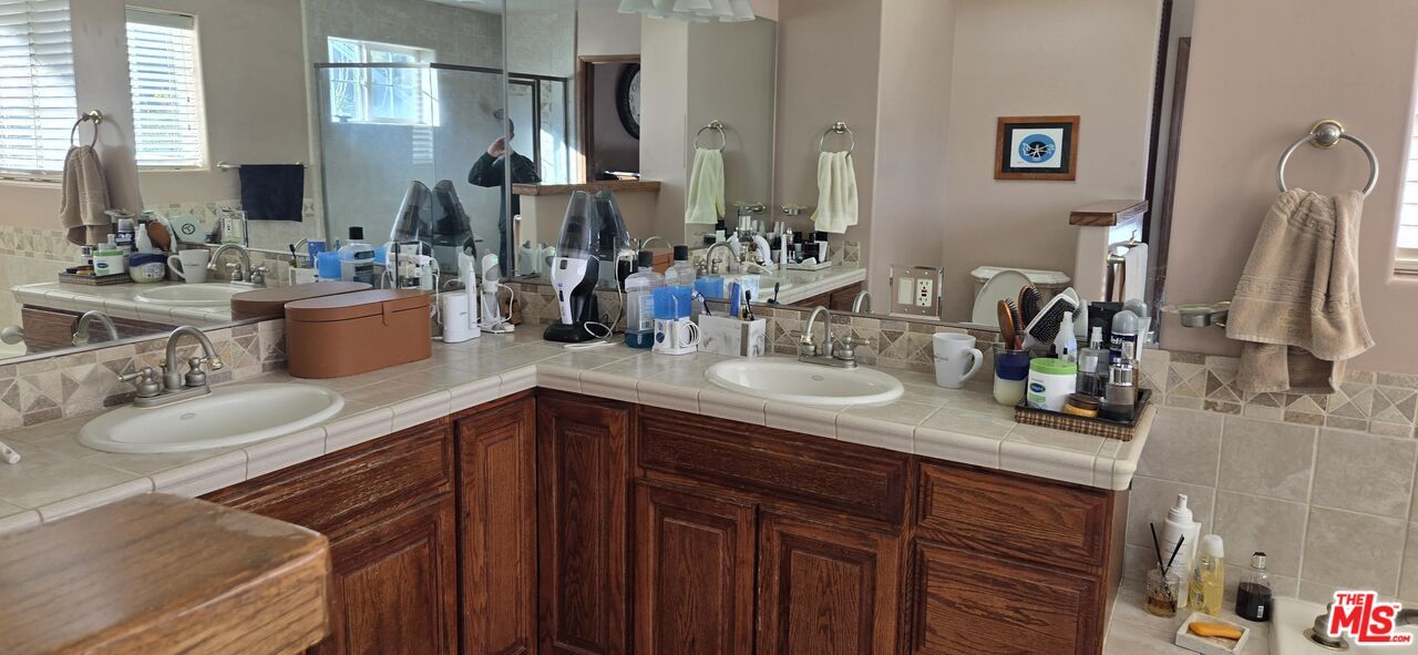 Bathroom, Dual Sink Vanities, Interior, Tile Countertops