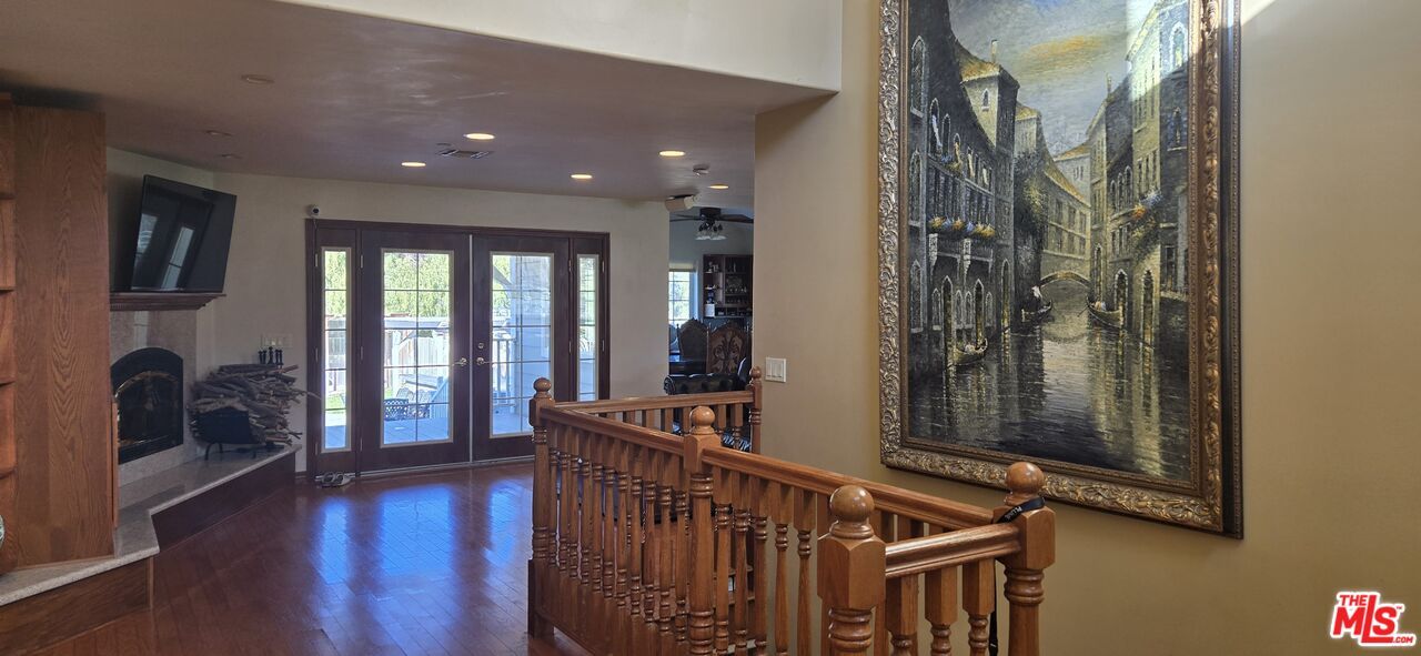 Fireplace, Interior, Recessed Lighting, Wood Texture Flooring