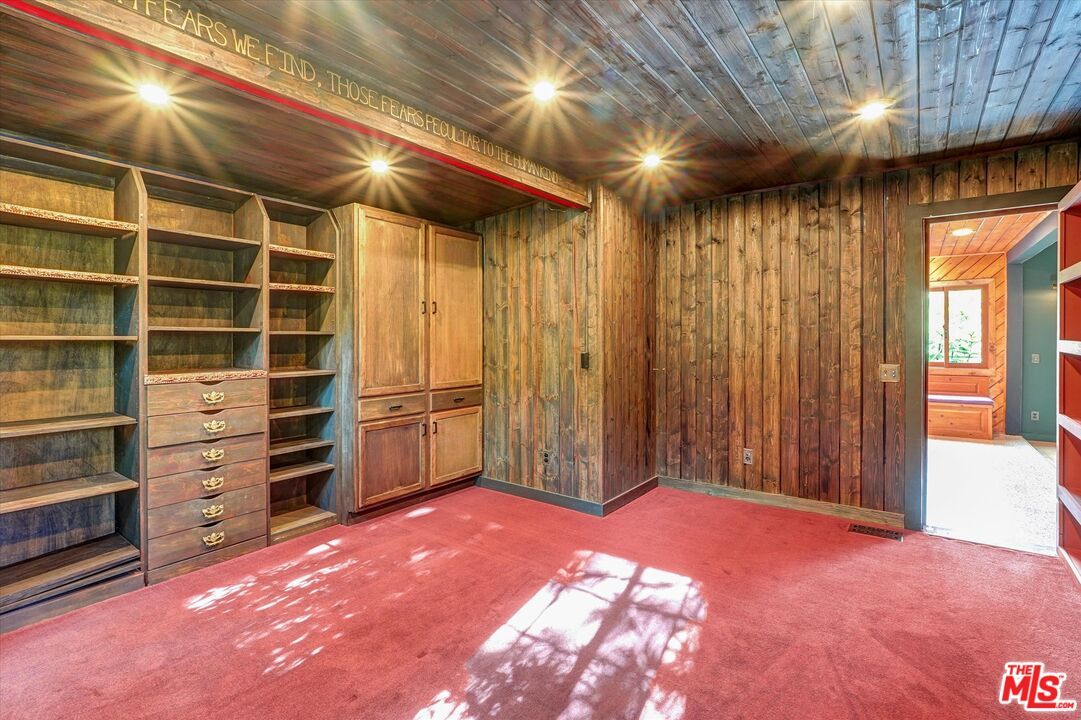 Empty room, Interior, Recessed Lighting, Wooden Ceilings, Wooden Walls