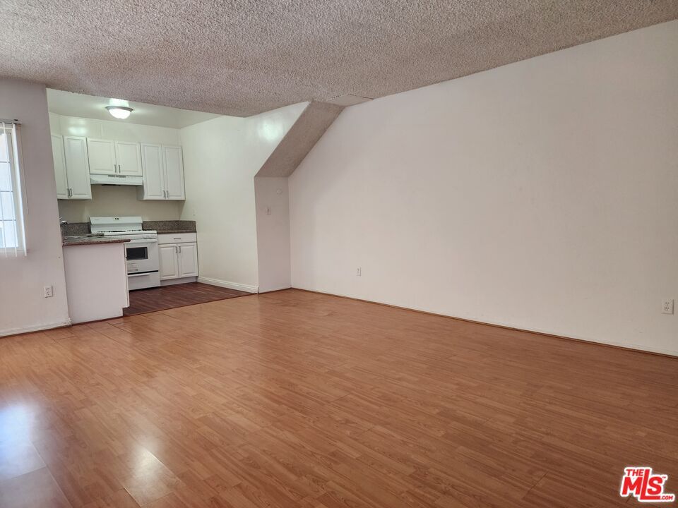 Empty room, Interior, Kitchen, Wood Texture Flooring