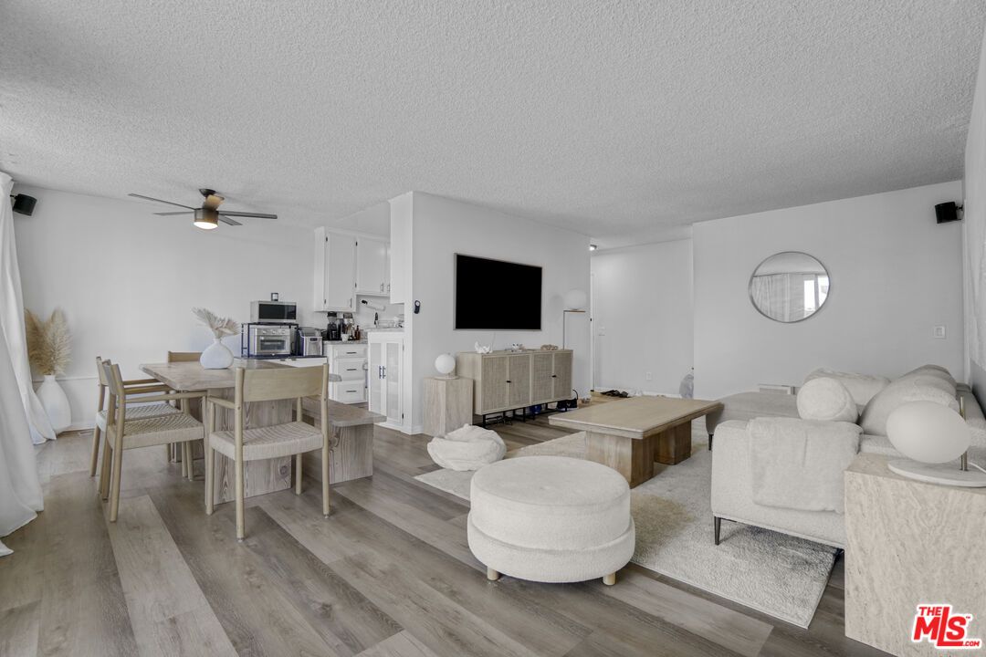 Dining room, Interior, Wood Texture Flooring