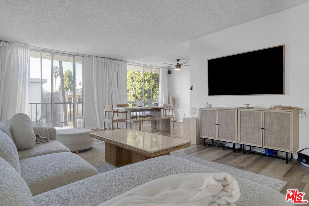 Dining room, Interior, Living room, Wood Texture Flooring