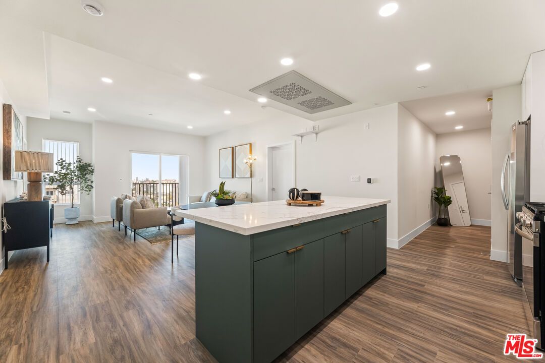 Interior, Kitchen, Living room, Recessed Lighting, Wood Texture Flooring