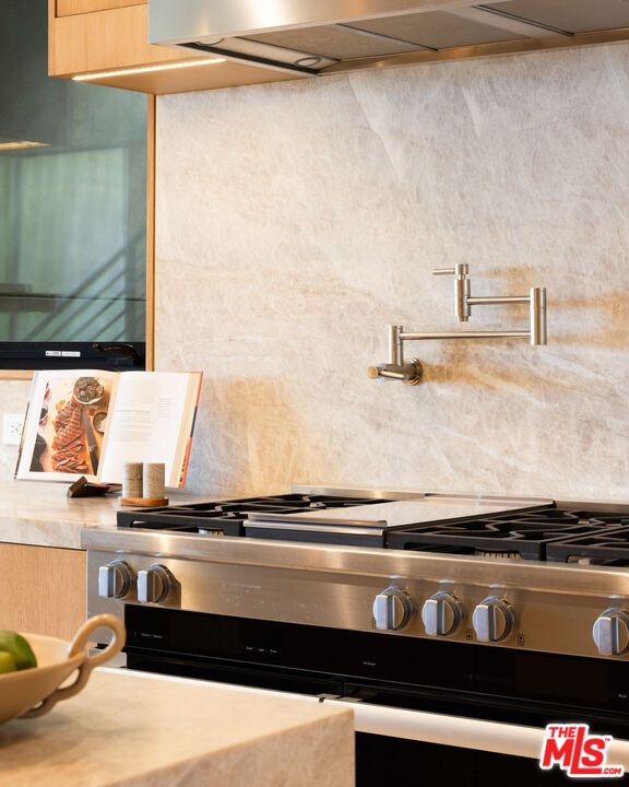 Interior, Kitchen, Stainless Steel Appliances