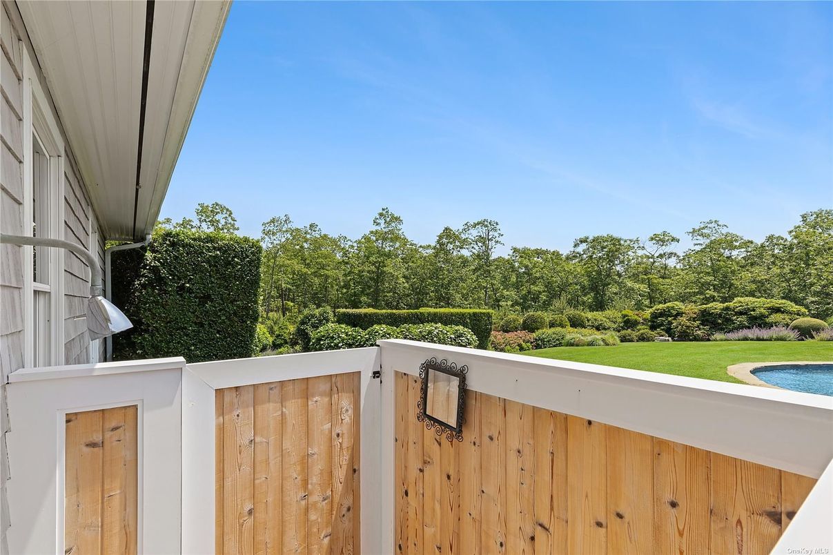 Exterior, Pool, Other