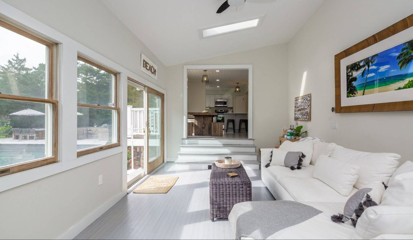 Interior, Kitchen, Living room, Pendant Lights, Recessed Lighting, Stainless Steel Appliances, Wood Texture Flooring